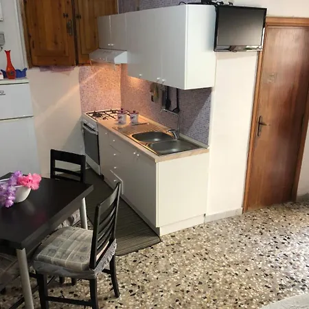 Lady House Apartment *